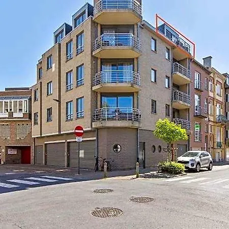 Duplex Located In The Market Square Apartment *