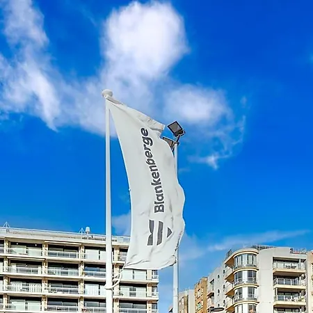 Duplex Located In The Market Square Apartment